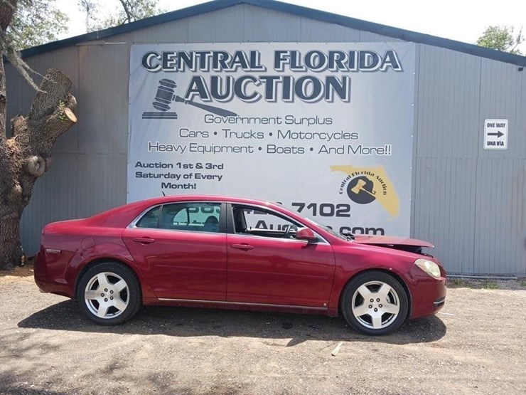 2010-chevrolet-malibu-runs/moves-lt-image-1