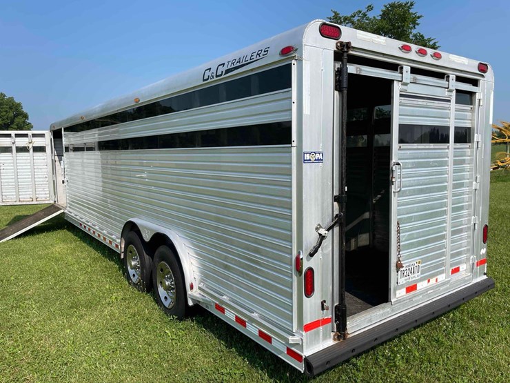 2006-8’x28’-c&c-aluminum-livestock-trailer-image-25
