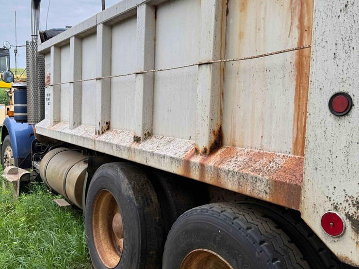 1983-kenworth-w900-image-7