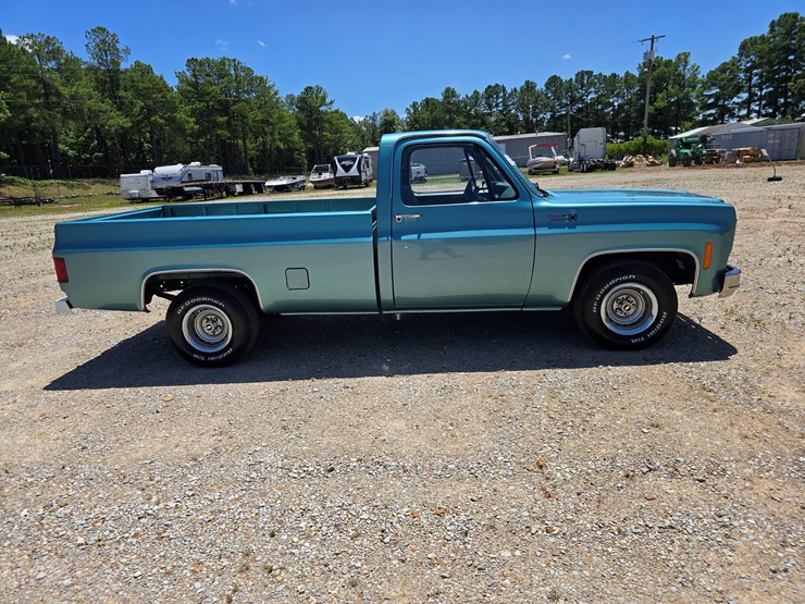 1977-chevrolet-custom-deluxe-image-32