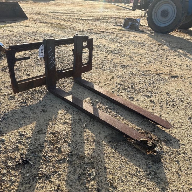 2199 - HOMEMADE PALLET FORKS