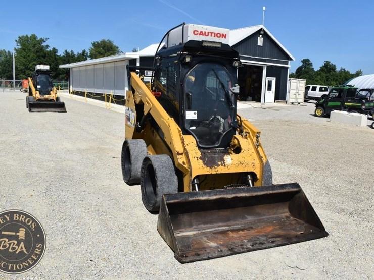 2018-caterpillar-262d-image-26