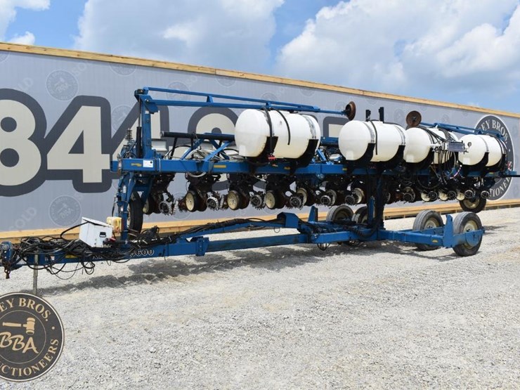 2005-kinze-3600-image-1