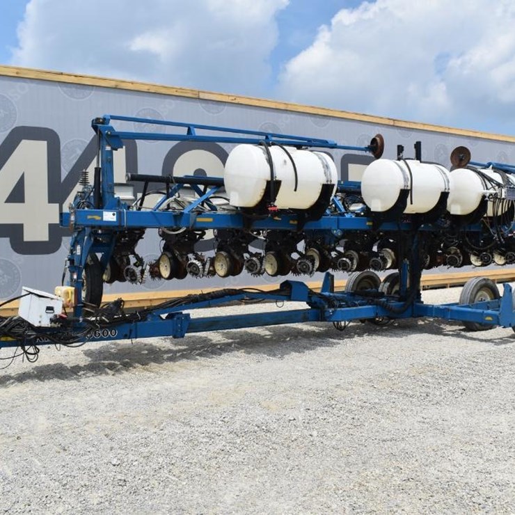 2005 KINZE 3600