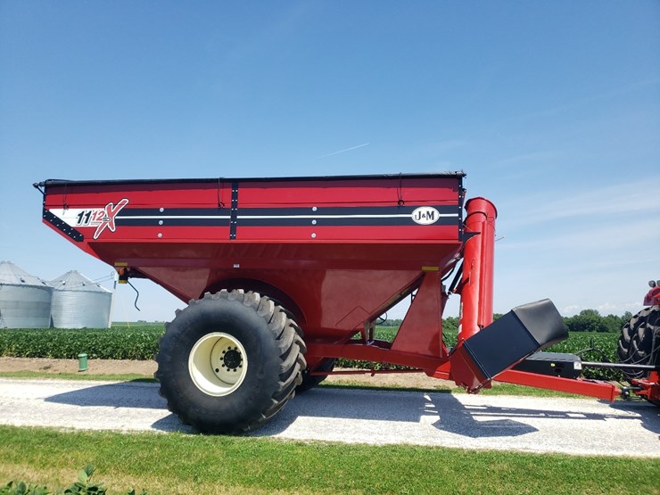 2022-j&m-x-1112-grain-cart-image-1