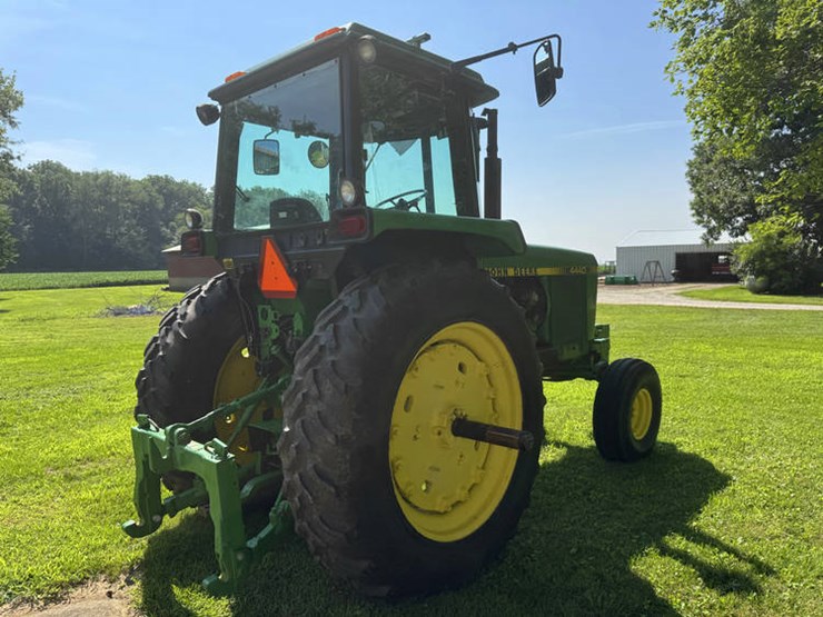 1979-john-deere-4440-image-13
