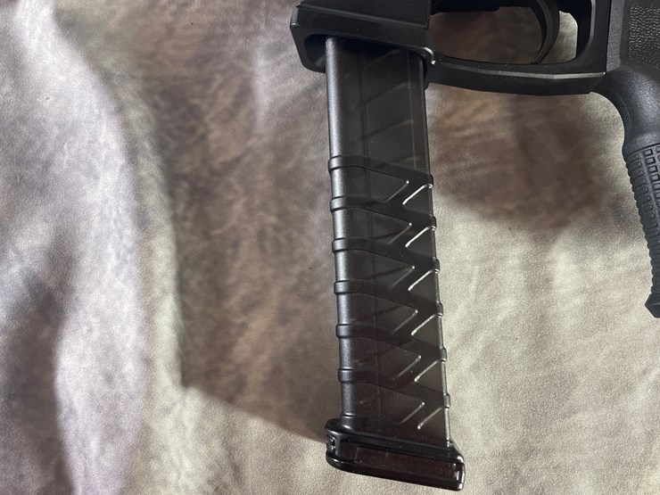 #4388-•-utas-ut-9-machine-9mm-luger-pistol,-sn:-ut-24a005074-image-18