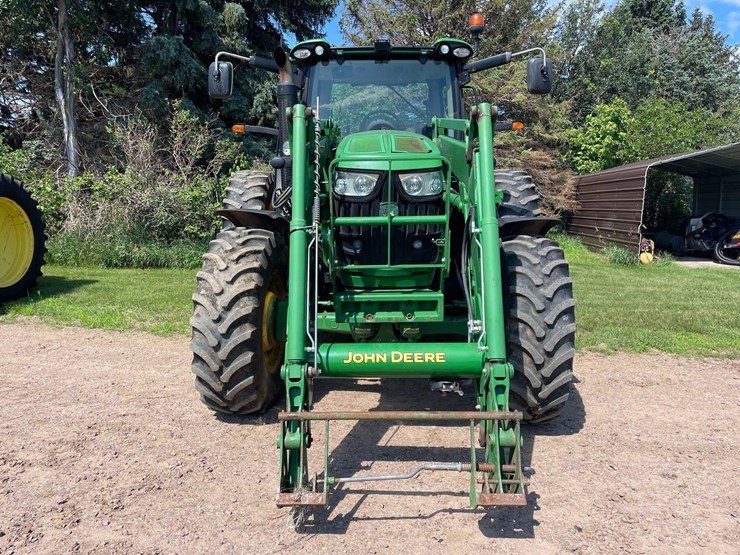 2014-john-deere-6210r-image-3