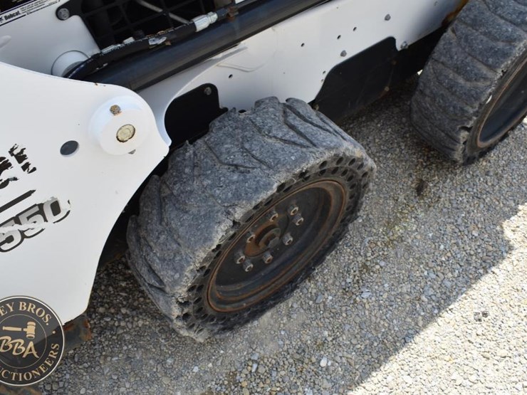2020-bobcat-s550-image-28