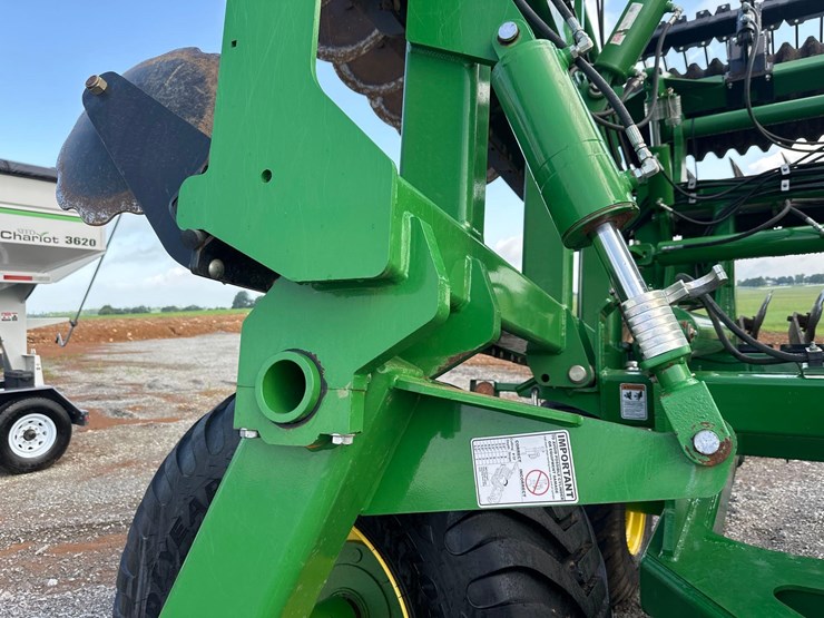 john-deere-2680h-image-21