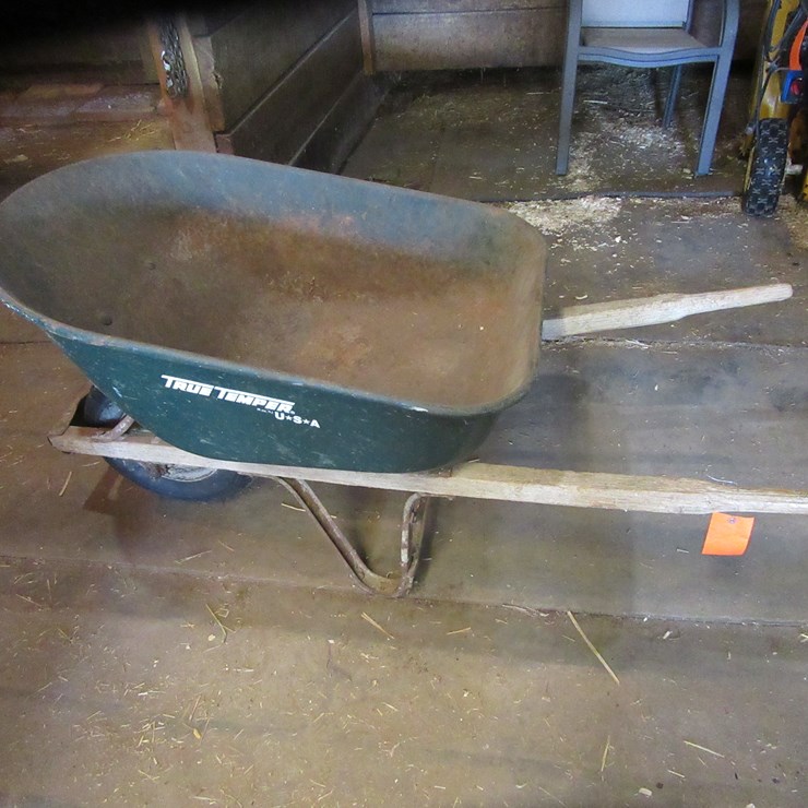 #8818 • True Temper Wheelbarrow