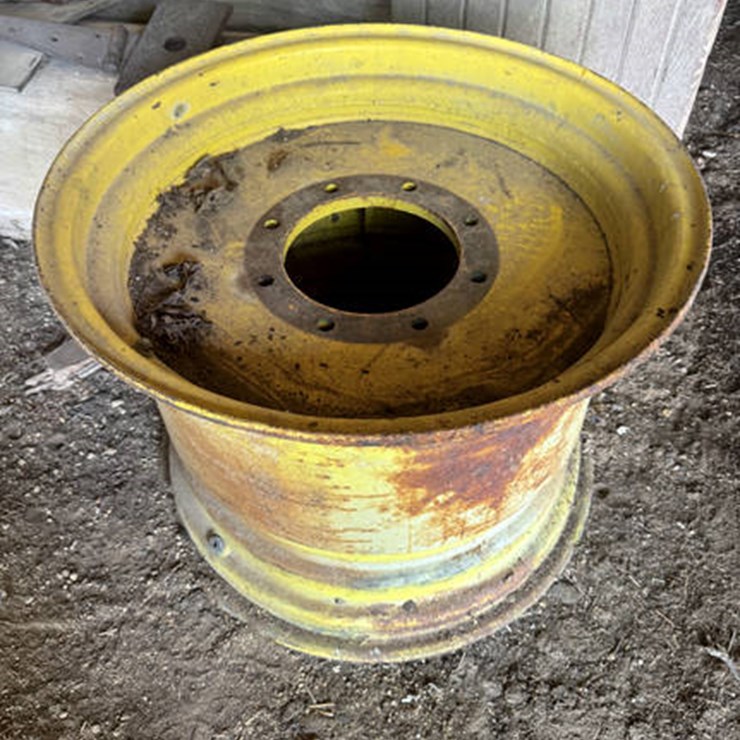 #1417 • 8 BOLT RIM