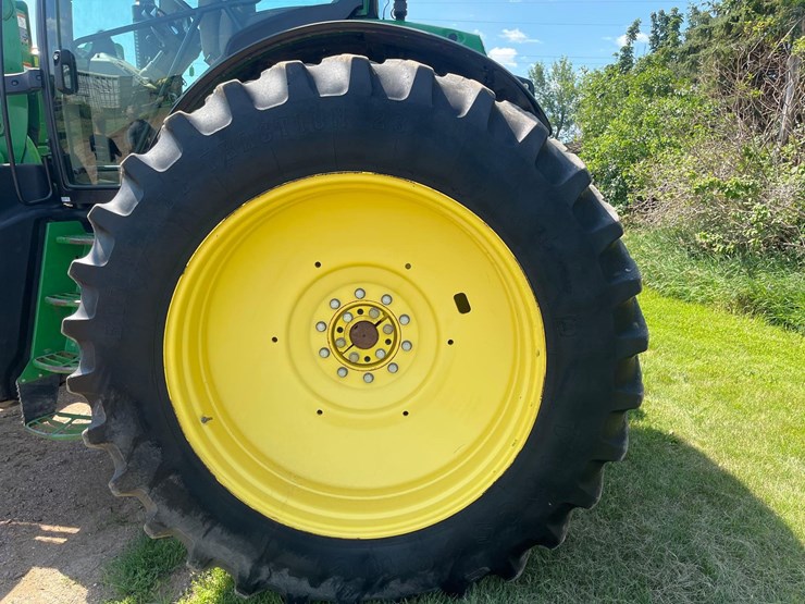2014-john-deere-6210r-image-6