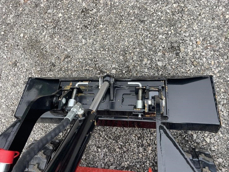 new-mms-skid-steer-loader-image-6