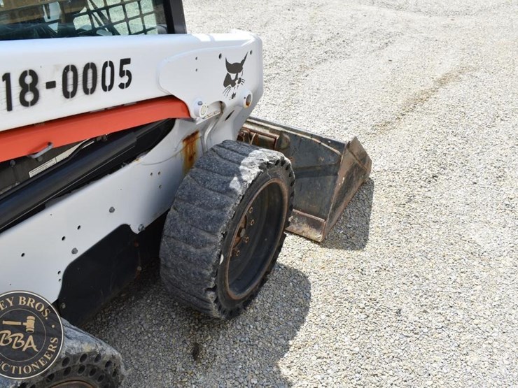 2020-bobcat-s550-image-29