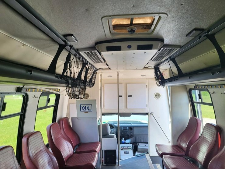 2012-ford-f550-xl-image-91