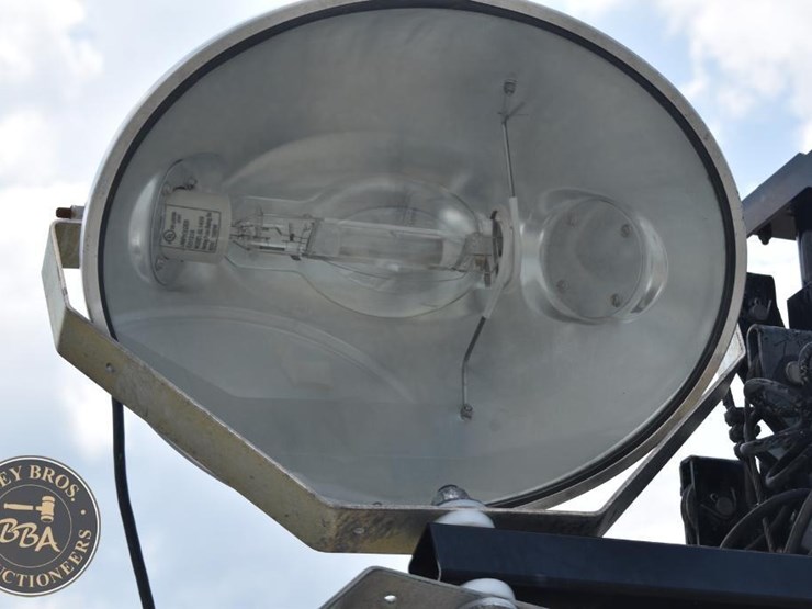 2019-allmand-bros-night-lite-v-series-image-29
