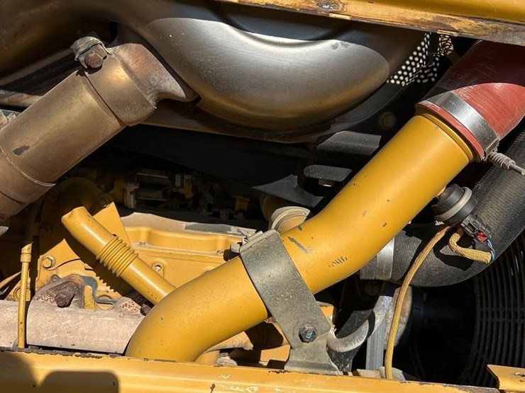 2018-caterpillar-d6n-xl-image-65