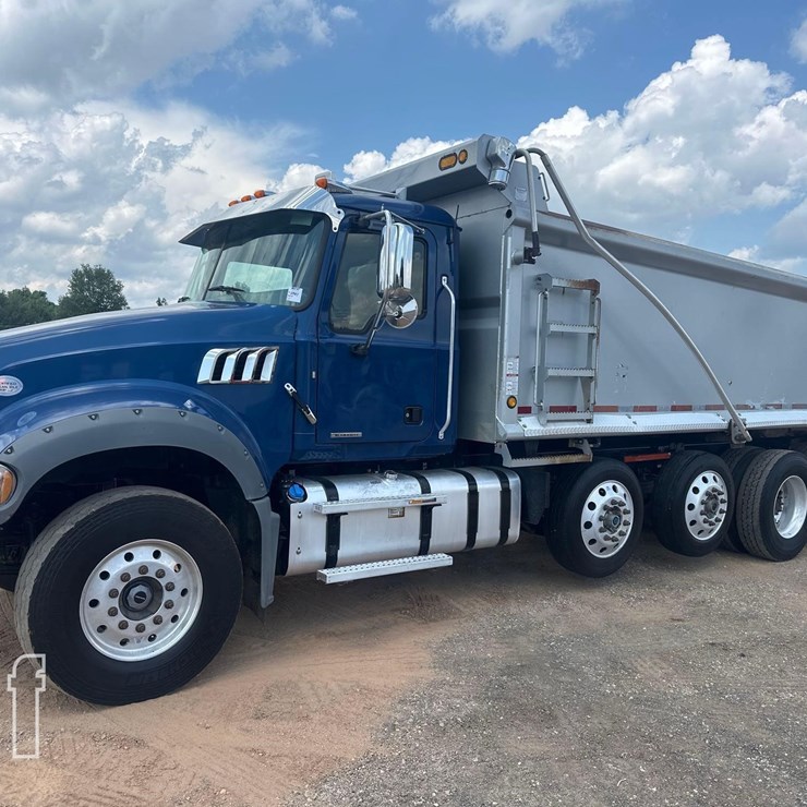 2021 MACK GRANITE 64FR