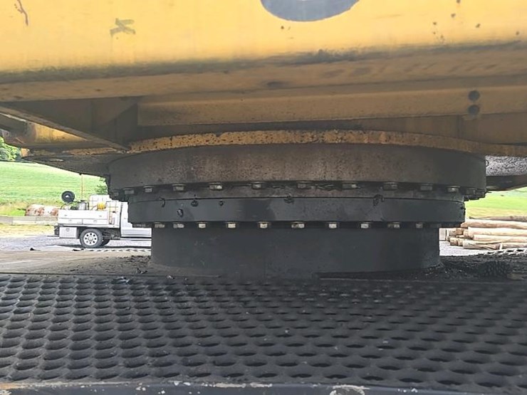 2004-tigercat-240b-image-77