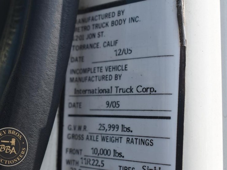 2006-international-durastar-4300-image-44