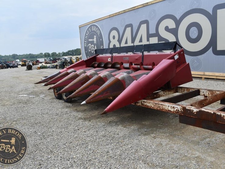 case-ih-1063-image-1