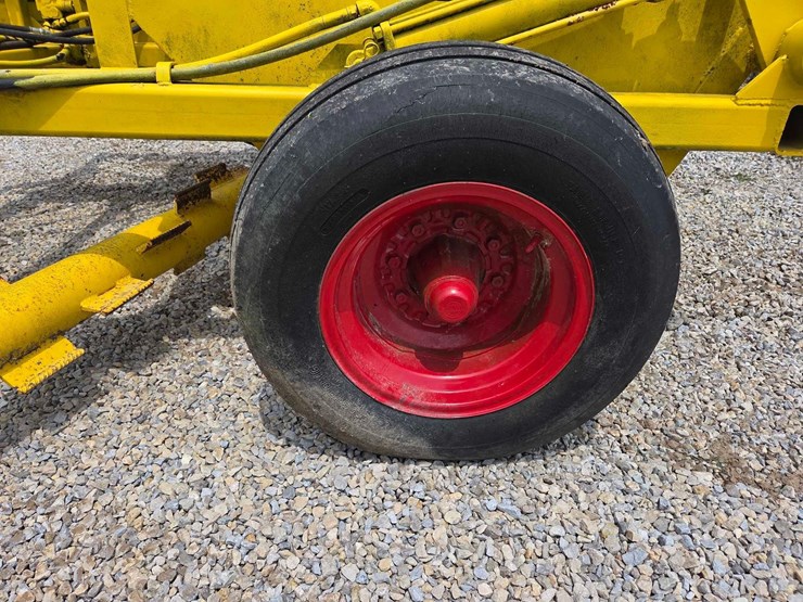 haybuster-rock-rake-image-19