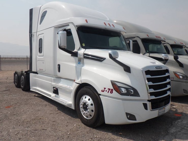 2024-freightliner-cascadia-126-image-2