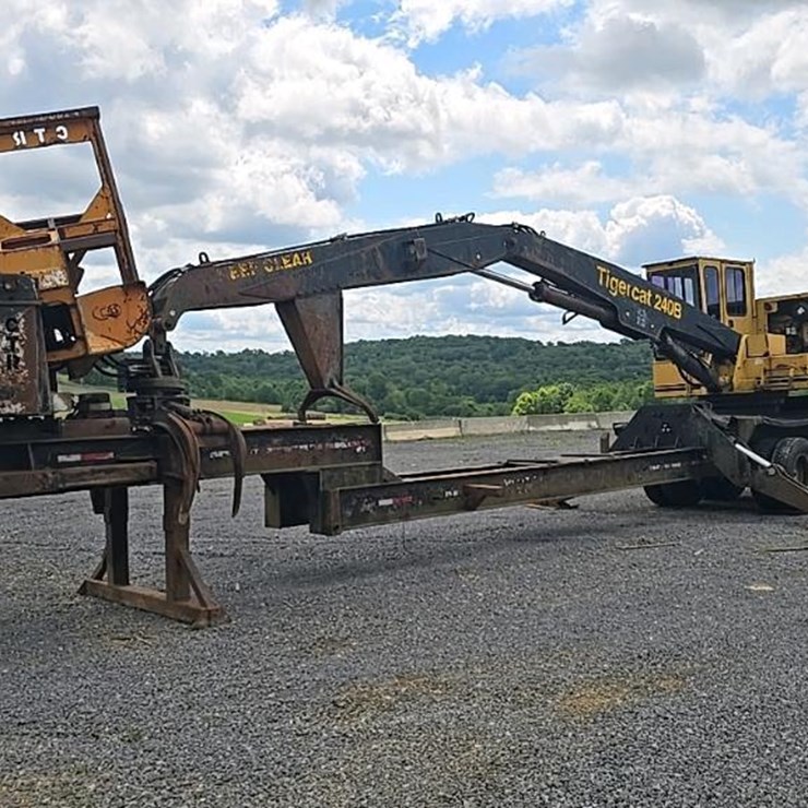 2004 TIGERCAT 240B