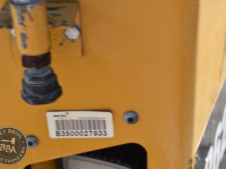 2018-caterpillar-262d-image-50