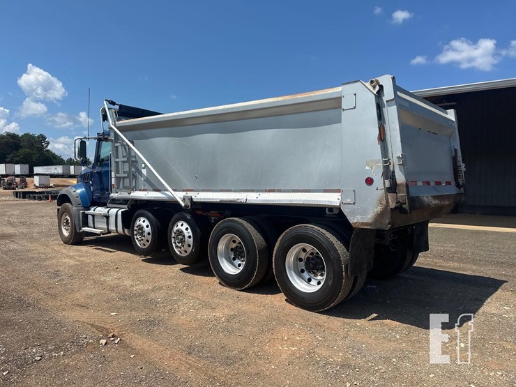 2021-mack-granite-64fr-image-7