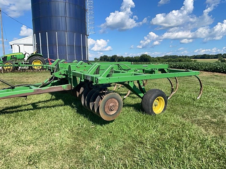 john-deere-712-image-1