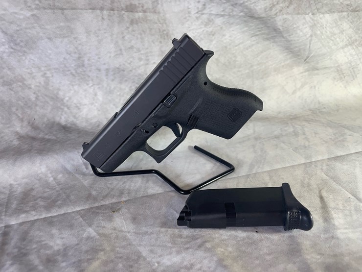 #4389-•-glock-model-43-9mm-luger-pistol,-sn:-aewk121-image-21