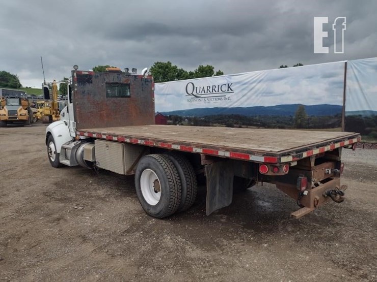 2013-peterbilt-337-image-39