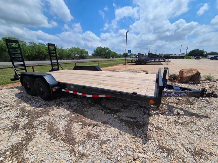 new-2022-load-trail-ch-83in-x-18ft-equipment-trailer-image-1