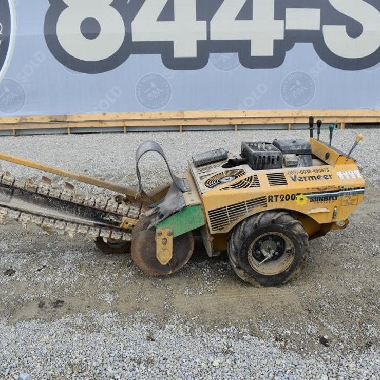2005 VERMEER RT200