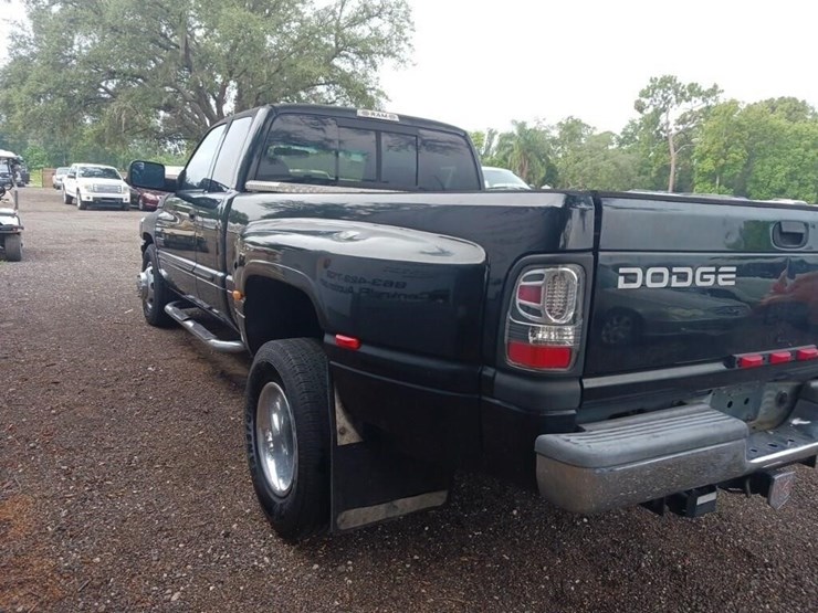 2001-dodge-ram-3500-image-7