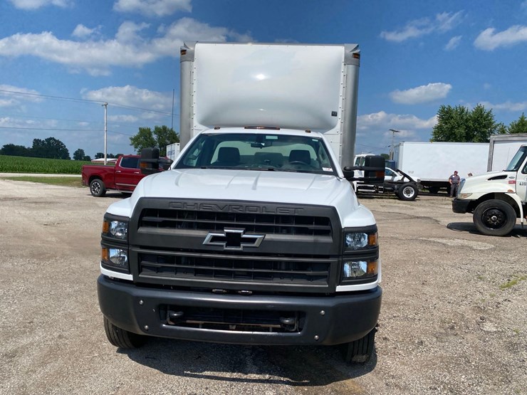 2019-chevrolet-6500-image-2
