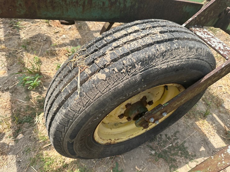 john-deere-100-image-8