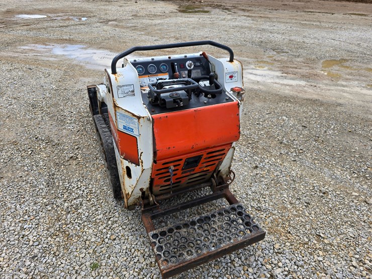 #16577-•-2016-bobcat-mt55-mini-skid-steer-image-9