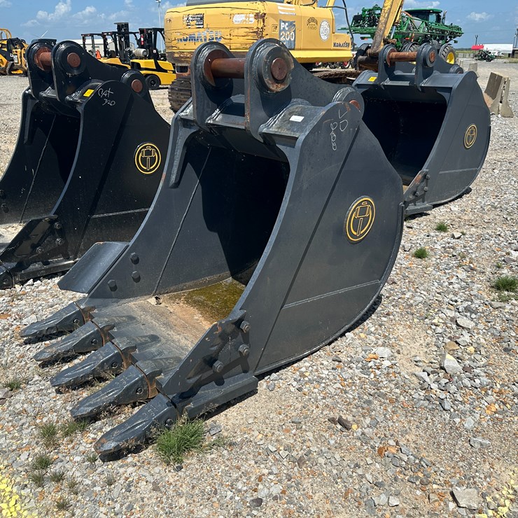 DEERE 200
