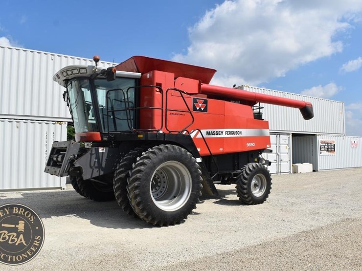 2007-massey-ferguson-9690-image-8