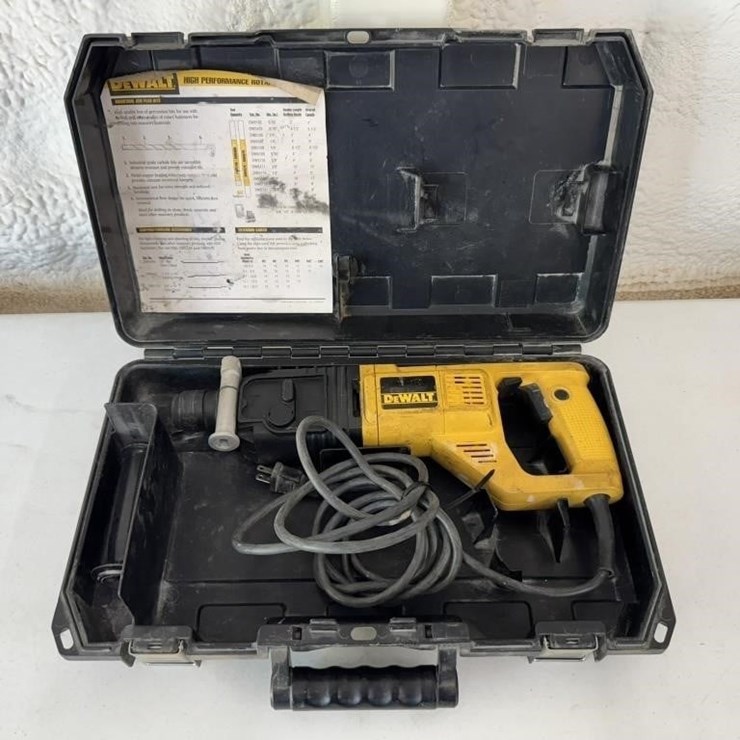 DeWalt 1 in Rotary Hammer