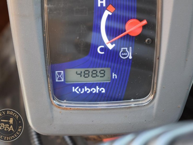 2020-kubota-ssv65-image-41