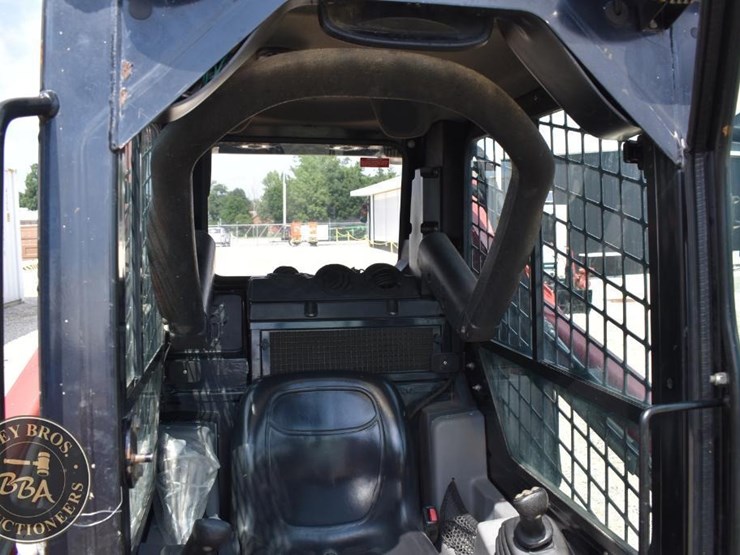 2017-takeuchi-ts50v-image-34