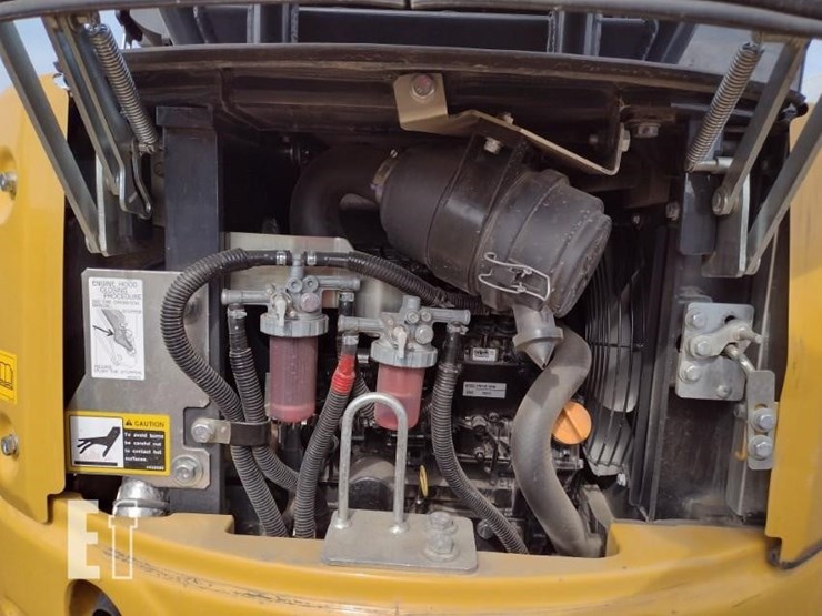 2022-deere-17g-image-42