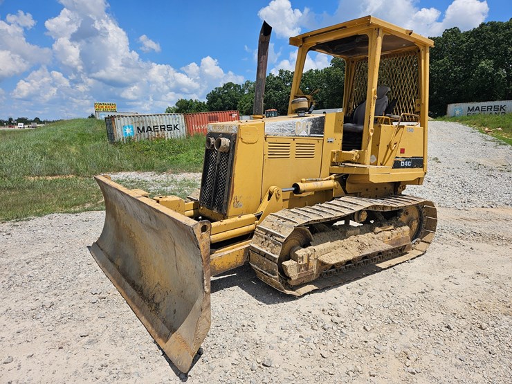 caterpillar-d4c-image-2