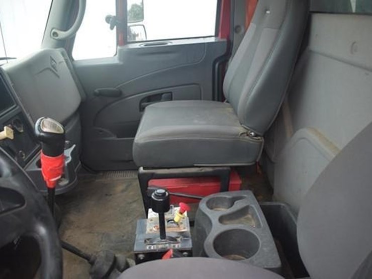 2010-international-durastar-4300-image-20