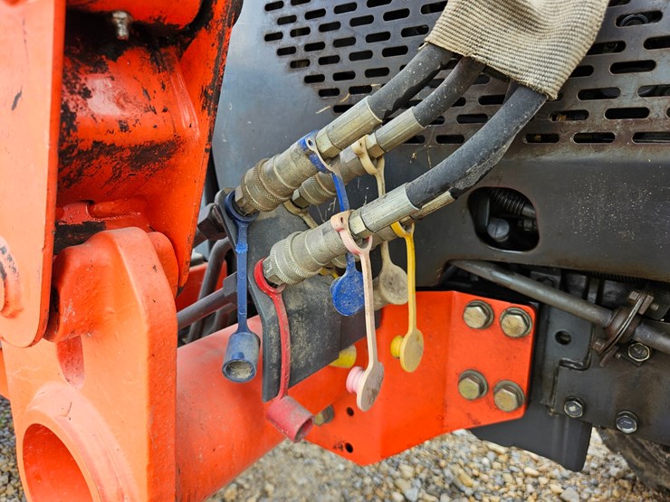 #20866-•-2008-kubota-l3240-tractor-image-60