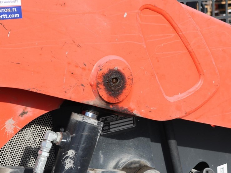 kubota-svl65-2-image-17